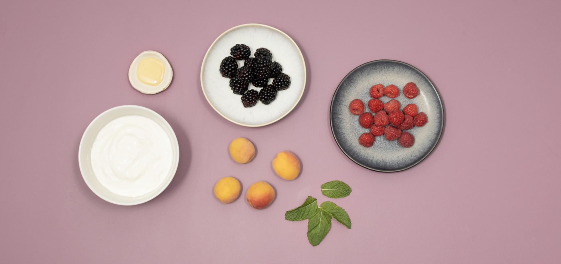 Zutaten für Eis-Joghurt mit Obst