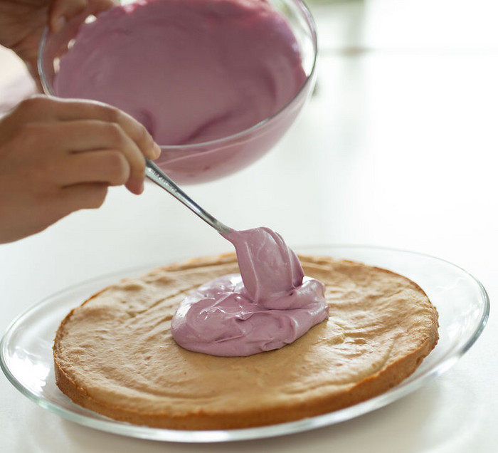 Ein Kuchen wird zubereitet